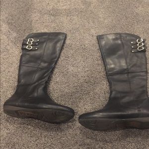 Born black leather boots